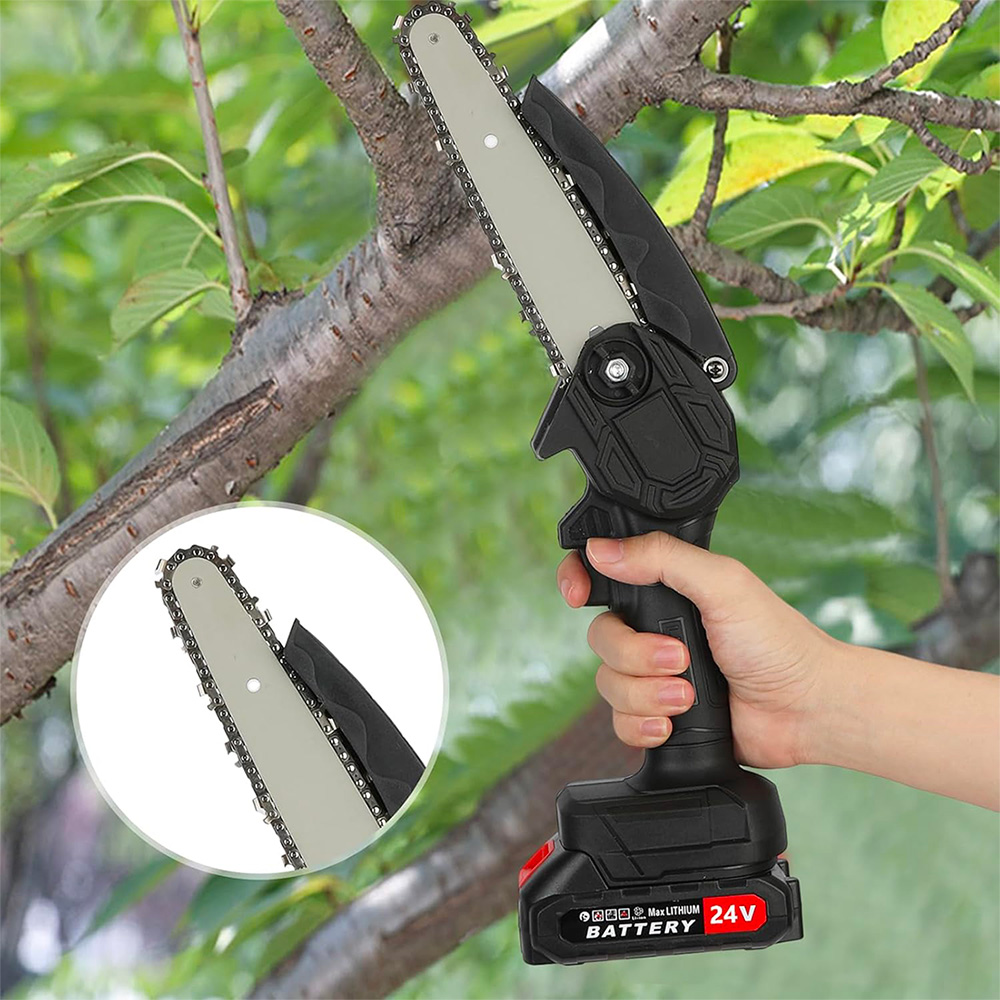 Mini Motosega in azione, ma qui simboleggia un lavoro che può essere faticoso con gli attrezzi sbagliati